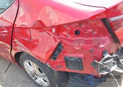 2020 Hyundai Elantra Sel z USA, uszkodzony, nr VIN 5NPD84LF9LH625375